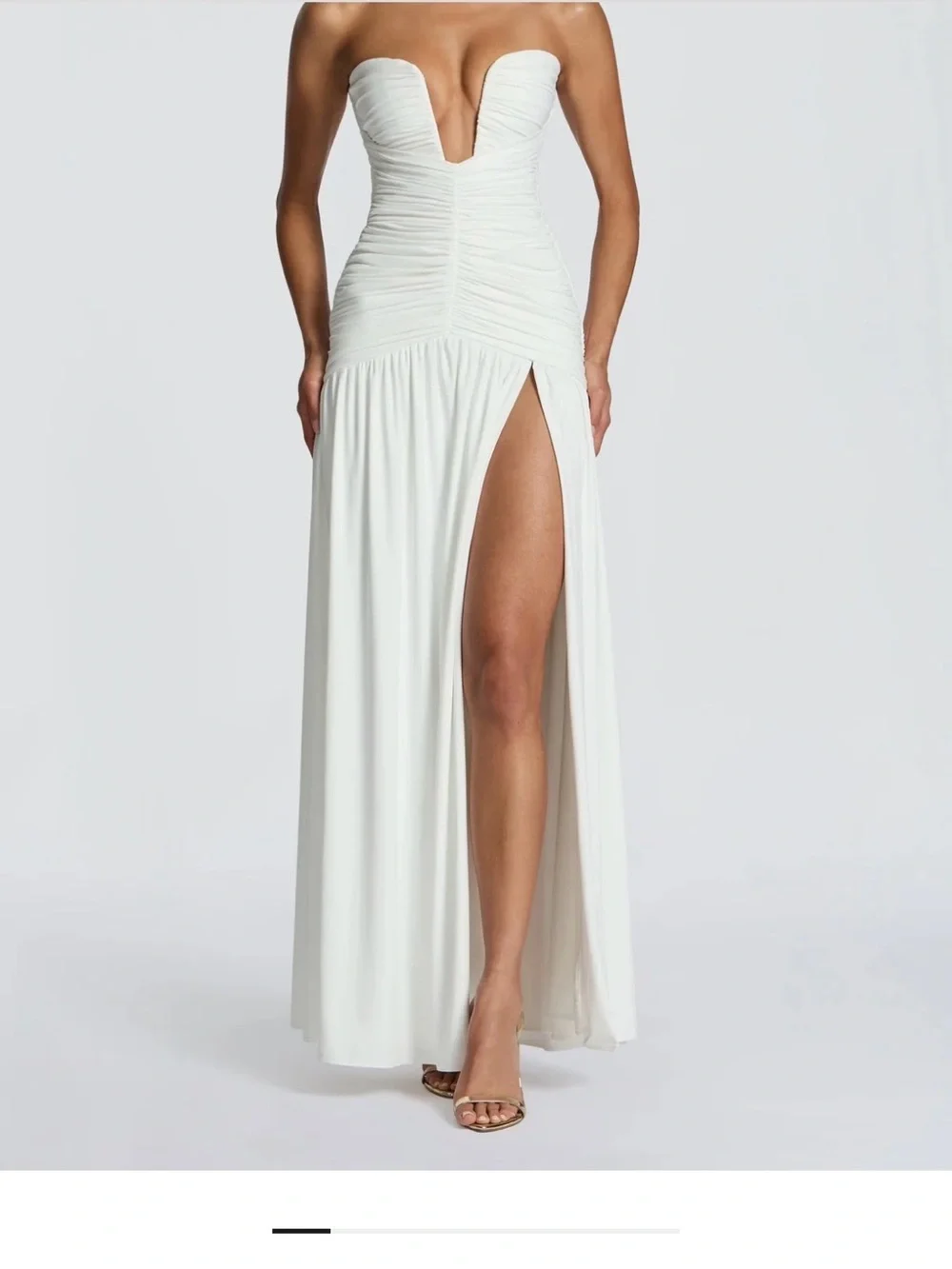 Elegant White Strapless Maxi Skirt with High Thigh Slit